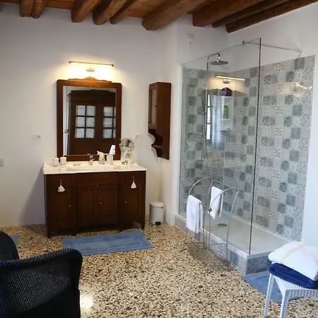 Palazzo Strassoldo 4* Teòr