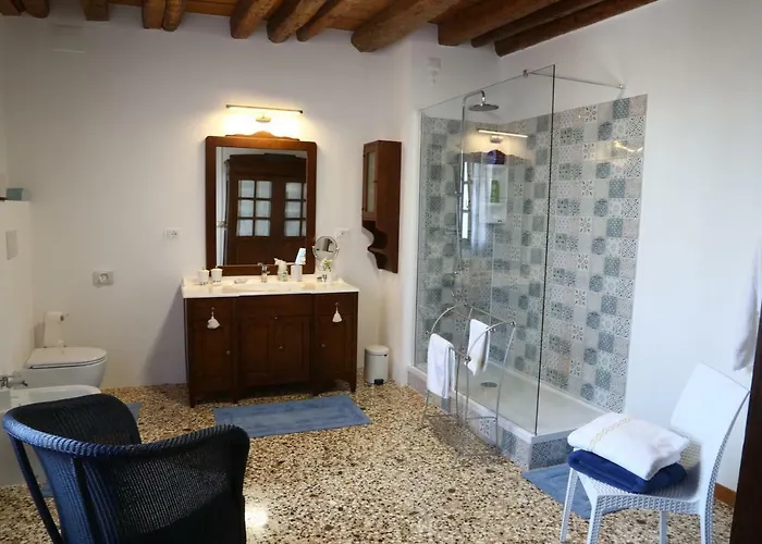 Palazzo Strassoldo 4* Teòr